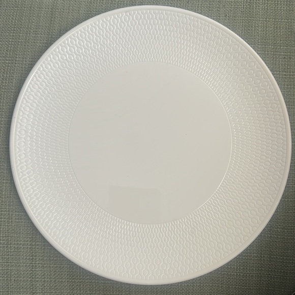Wedgwood Gio Salad Plate, 9.4” - Picture 5 of 6